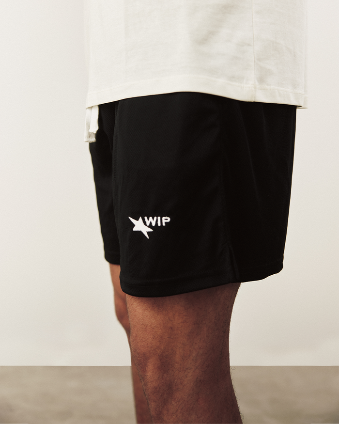 MESH SHORT IN BLACK